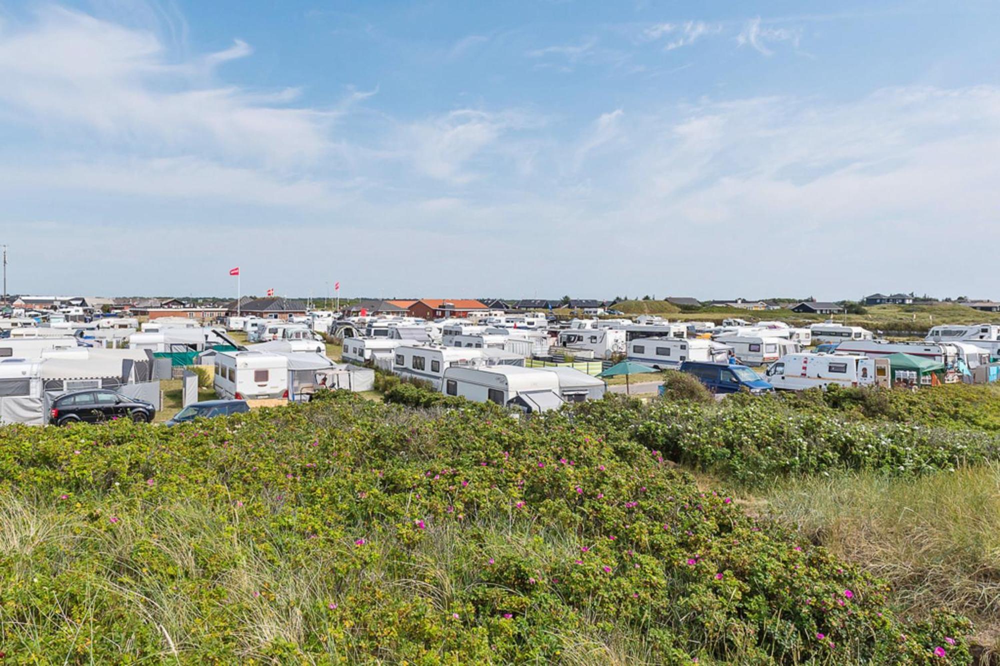 First Camp Lakolk Strand Camping Екстер'єр фото